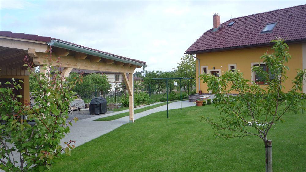 Apartmány Gráf Chýně Exterior foto